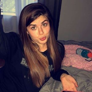 Meet your Posher, Avery